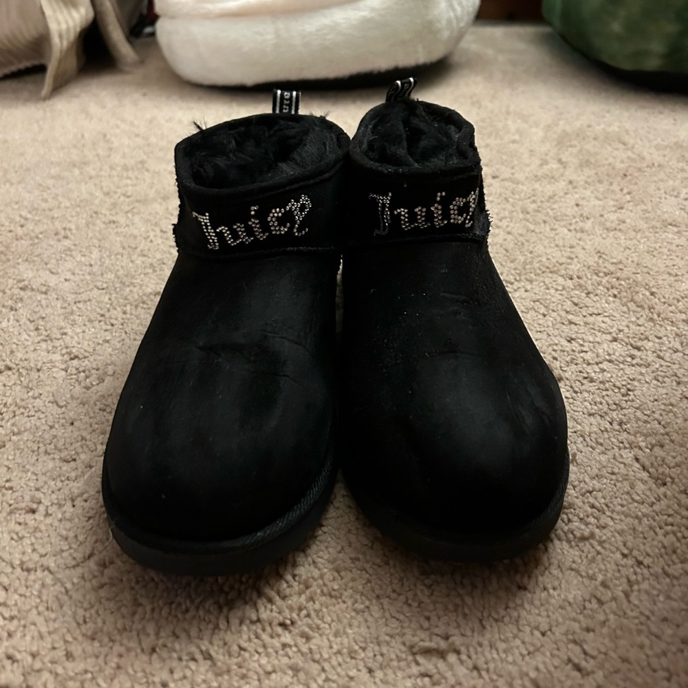 Juicy Couture Boots Size 9 NWOT